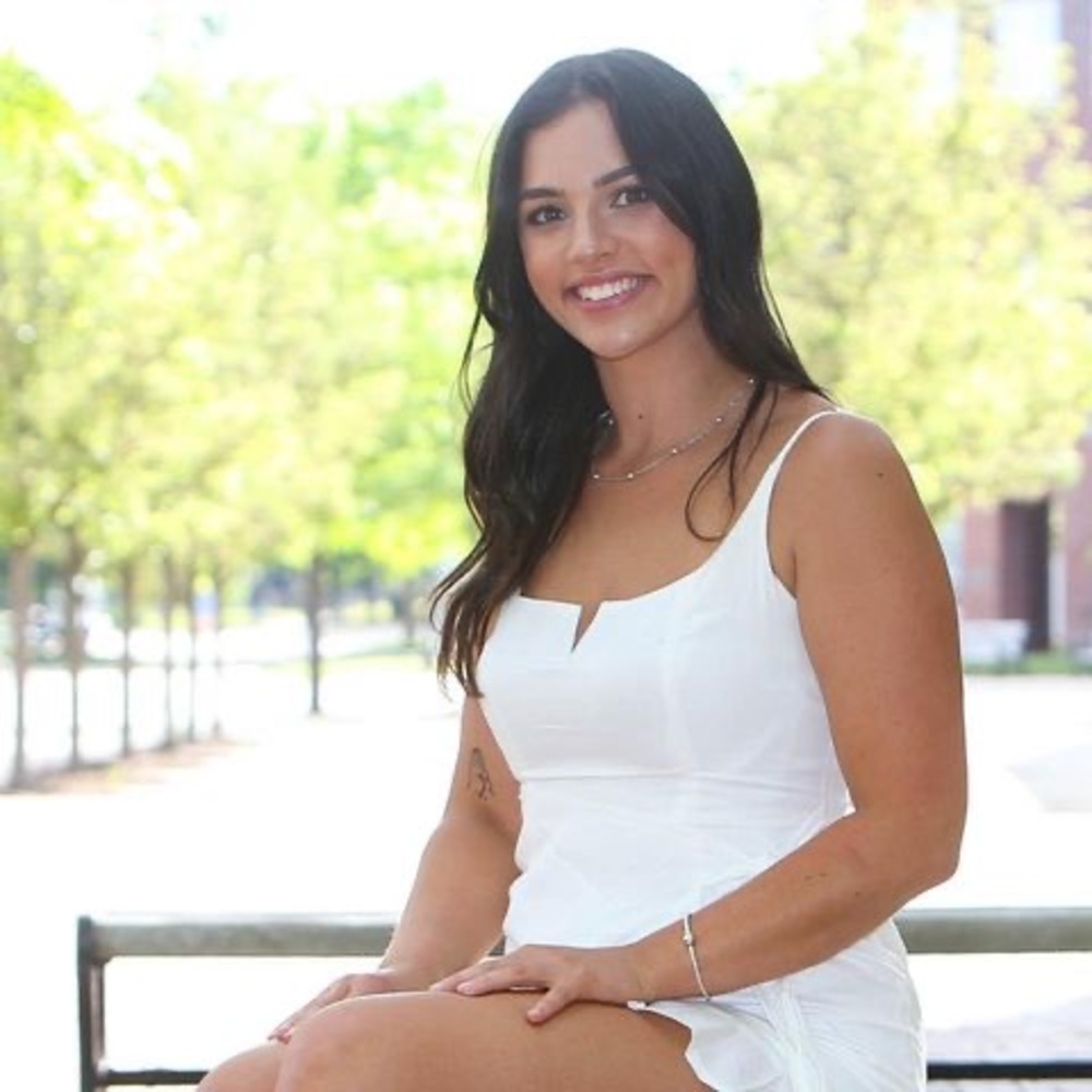 Meet your Posher, Kayla